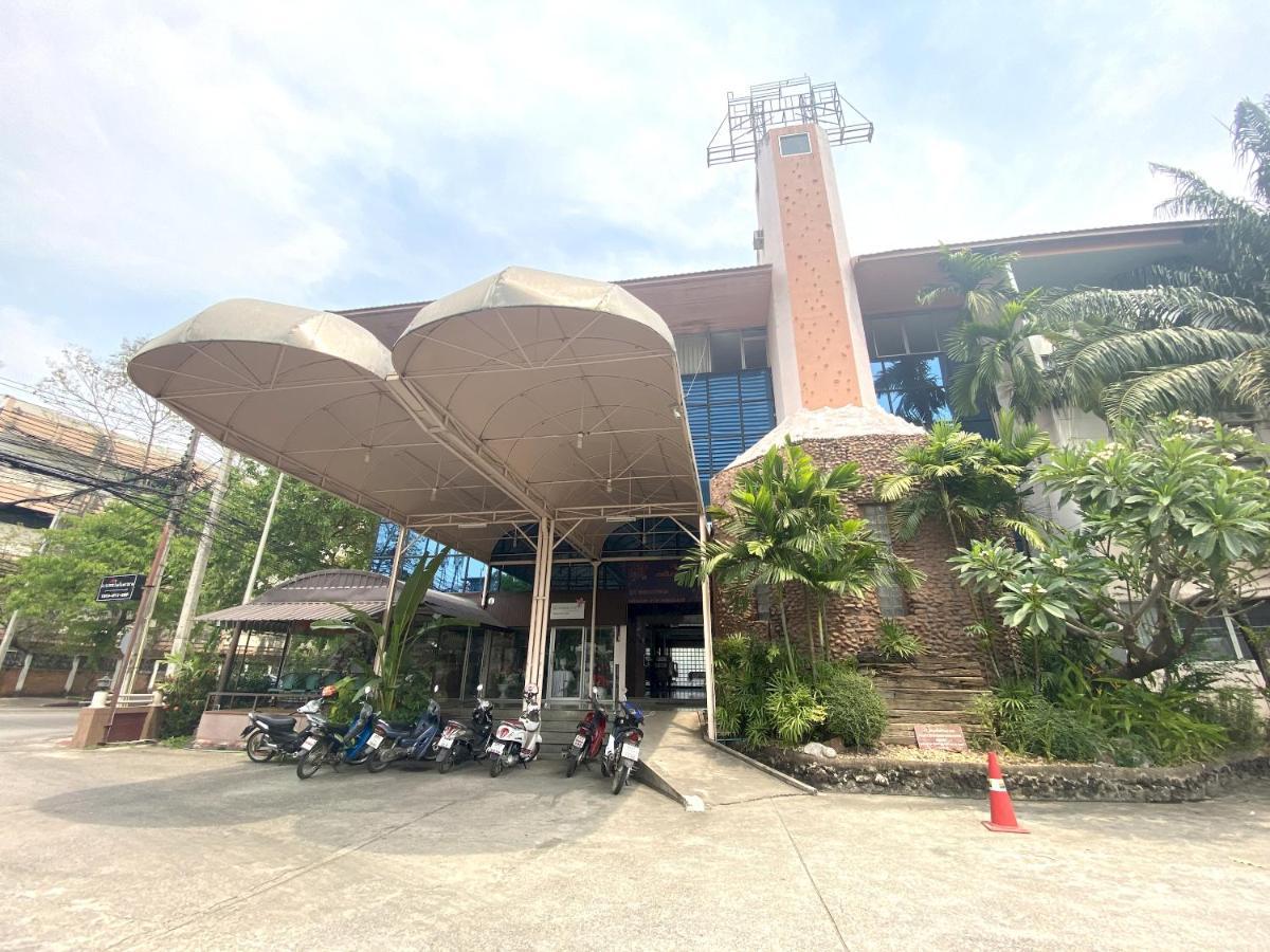 OYO 903 Madame Kim Hostel Lampang Exterior foto