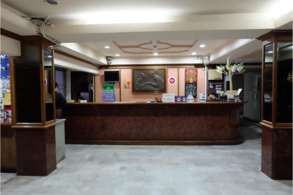 OYO 903 Madame Kim Hostel Lampang Exterior foto