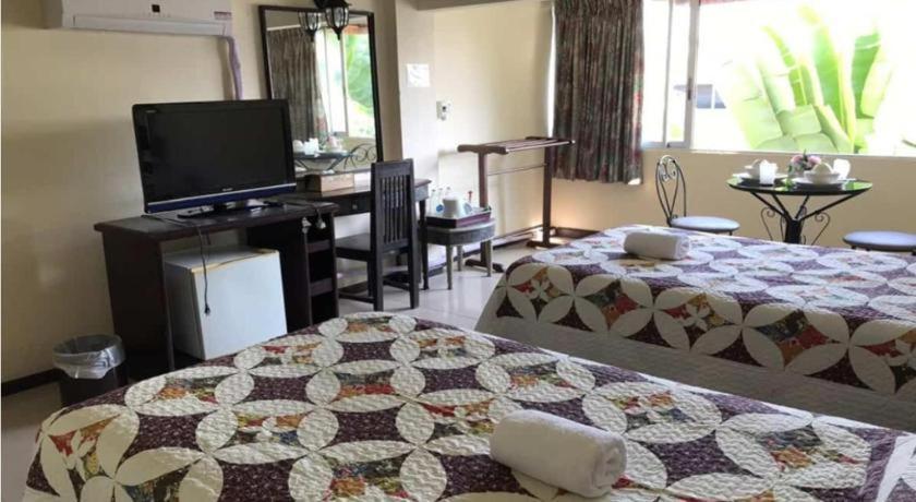 OYO 903 Madame Kim Hostel Lampang Exterior foto