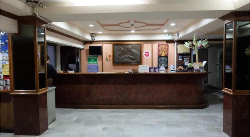 OYO 903 Madame Kim Hostel Lampang Exterior foto